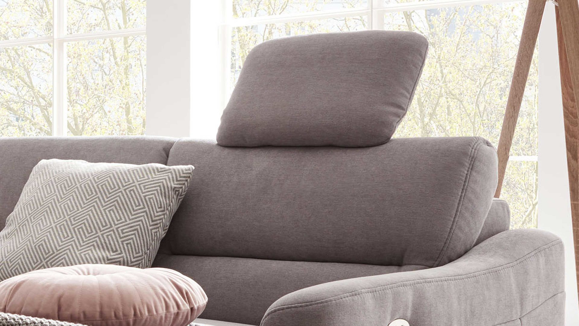 Kopfstütze Interliving aus Stoff in Grau Interliving Sofa Serie 4305 – Comfort-Kopfstütze CKS silberfarbener Bezug Miro